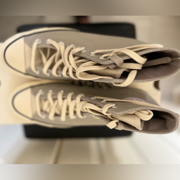 Converse Chuck Taylor All-Star 70 Hi x Fear of God Essentials - Picture 2 of 4